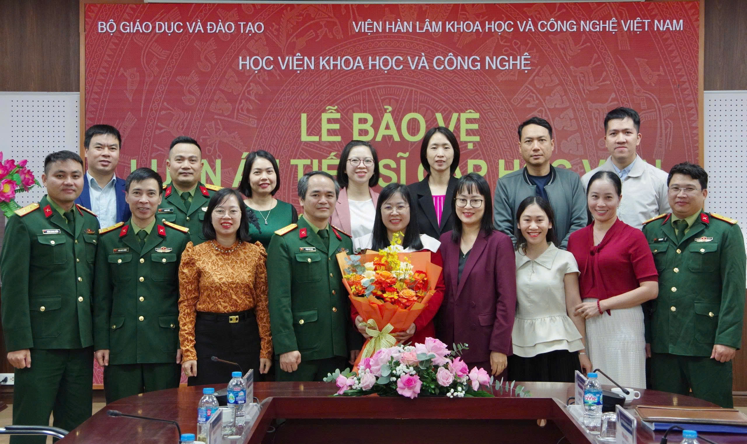 Nghiên cứu sinh Lê Thị Huệ bảo vệ thành công luận án tiến sĩ ngành Công nghệ sinh học