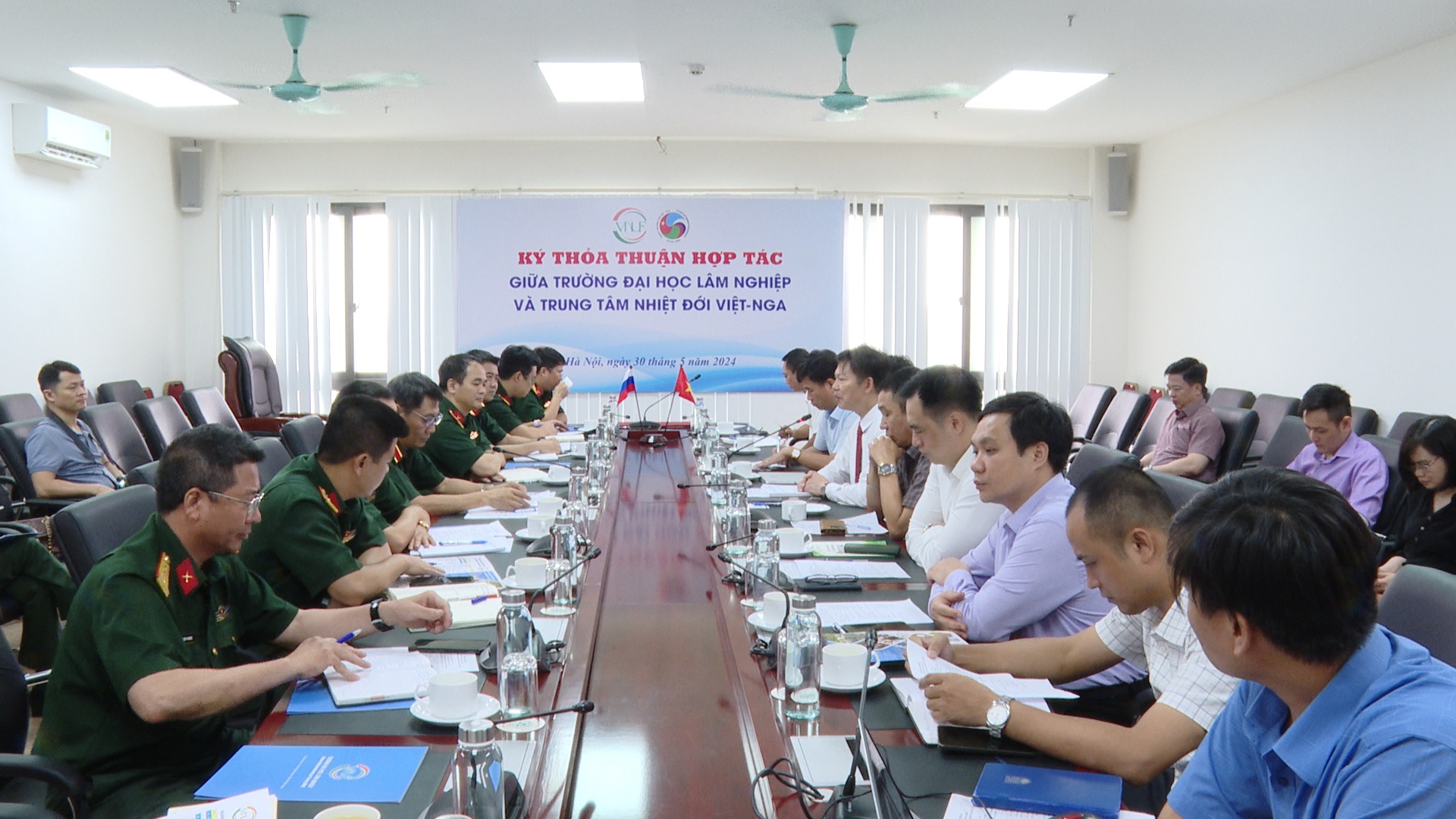 Trung tâm Nhiệt đới Việt - Nga và Trường Đại học Lâm nghiệp ký kết thỏa thuận hợp tác giai đoạn 2024 -2029