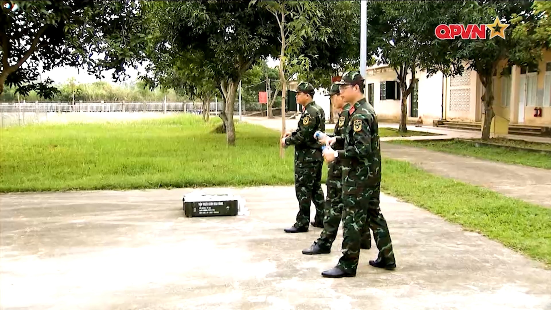 Khói màu thế hệ mới trong huấn luyện, diễn tập