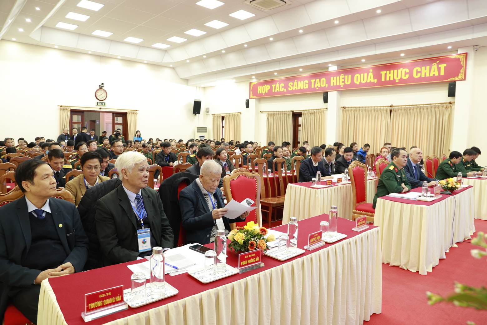 Scientific conference "Tropical ecology and environment serving the management of resources and environmental protection of the territory and the territorial water of Vietnam" towards the 35th Anniversary of the Vietnam – Russia Tropical Center