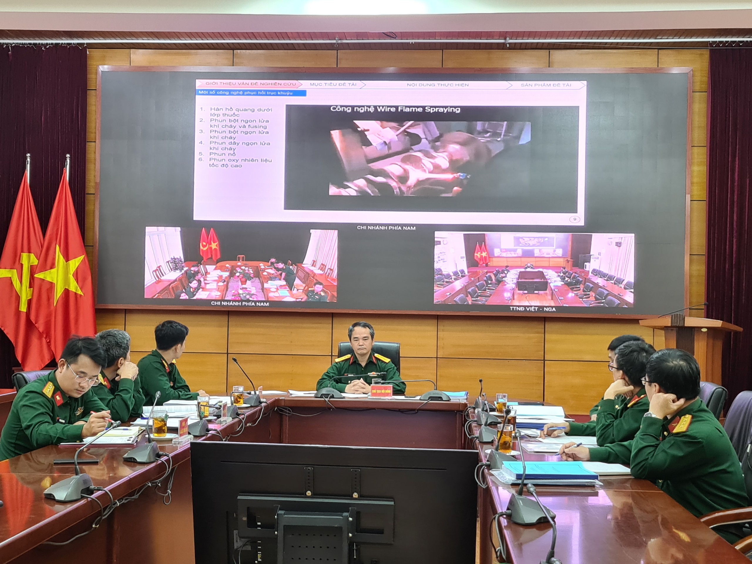 Nghiệm thu đề tài KH&CN cấp Trung tâm về ứng dụng công nghệ phun phủ nhiệt để phục hồi trục khuỷu động cơ xe thiết giáp M-113